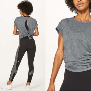 Lululemon Box It Out Short Sleeve shirt grey 8 EUC